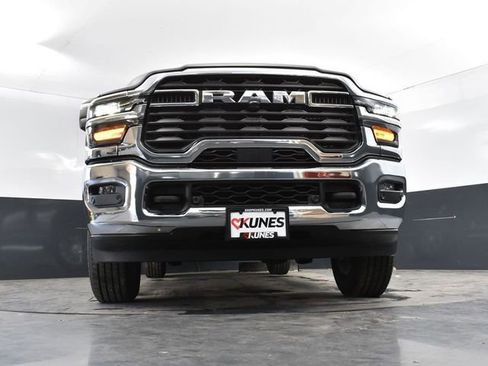 New 2025 RAM 2500 Big Horn AWD/4WD image 47