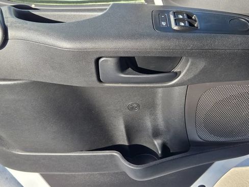 Used 2025 RAM ProMaster 2500 FWD image 24