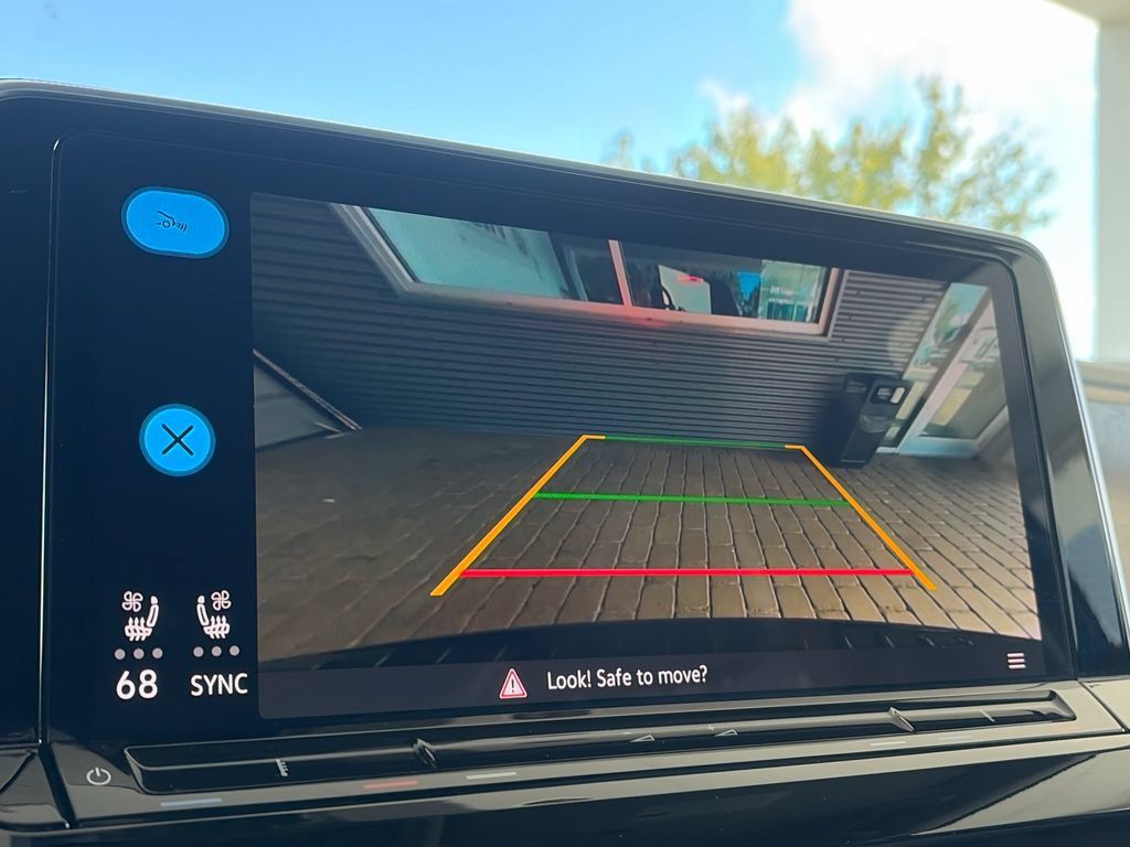 Certified 2026 Volkswagen Atlas SE FWD image 23