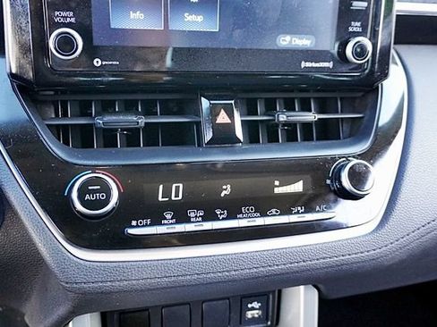 Used 2022 Toyota Corolla Cross LE FWD image 28