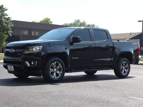 Used 2016 Chevrolet Colorado Z71 AWD/4WD image 11
