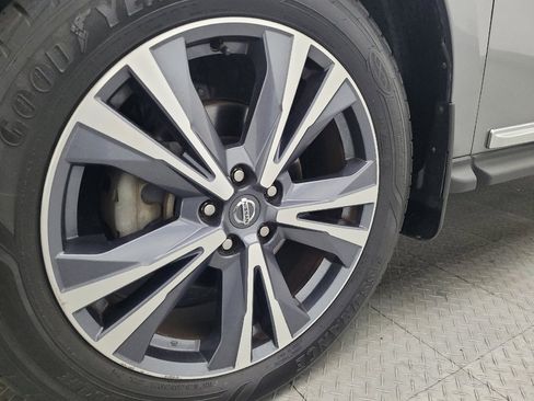 Used 2020 Nissan Pathfinder Platinum w/ Cargo Package image 31