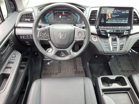 Used 2024 Honda Odyssey EX-L image 12