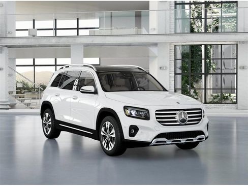 New 2026 Mercedes-Benz GLB 250 4MATIC image 10