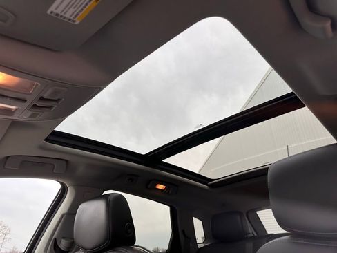 Used 2016 Cadillac SRX Performance image 24