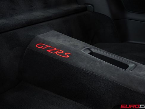 Used 2018 Porsche 911 GT2 RS RWD image 50