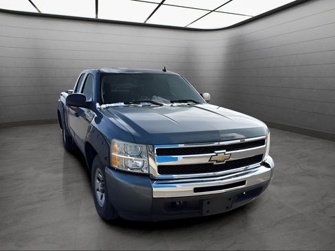 Used 2011 Chevrolet Silverado 1500 LS image 7