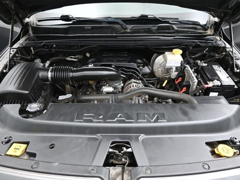 Used 2020 RAM 1500 Laramie w/ Sport Appearance Package AWD/4WD image 8