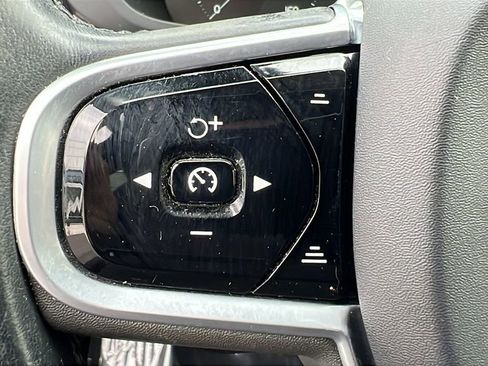 Used 2020 Volvo XC60 T6 Inscription w/ Protection Package Premier image 28