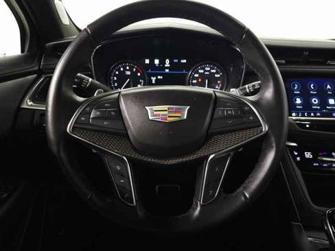 Certified 2022 Cadillac XT5 Sportv w/ Technology Package image 25