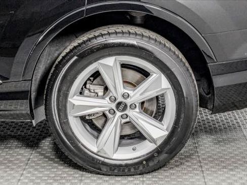 Used 2023 Audi Q7 2.0T Premium w/ Convenience Package AWD/4WD image 35