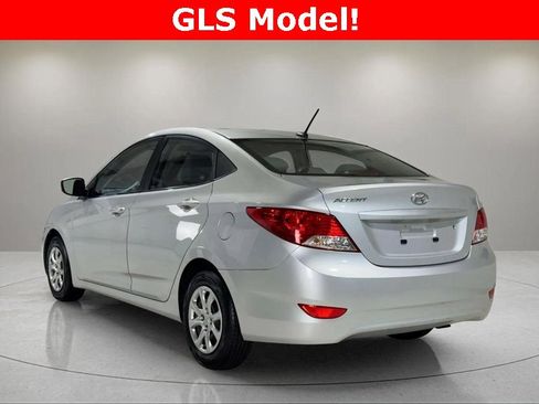 Used 2013 Hyundai Accent GLS image 9