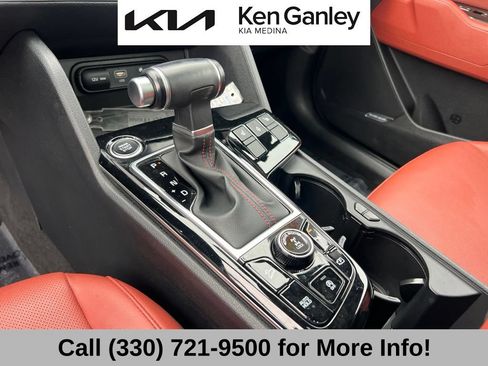 Certified 2023 Kia Sportage SX AWD/4WD image 32