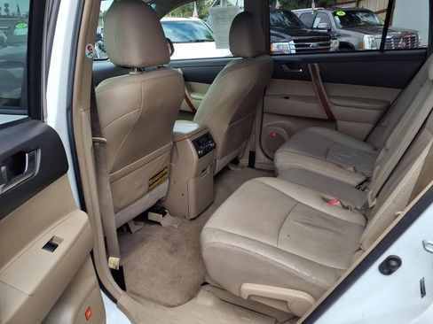 Used 2008 Toyota Highlander Limited FWD image 17