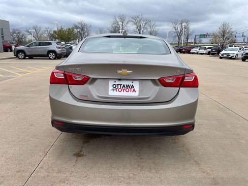 Used 2023 Chevrolet Malibu LT FWD image 6
