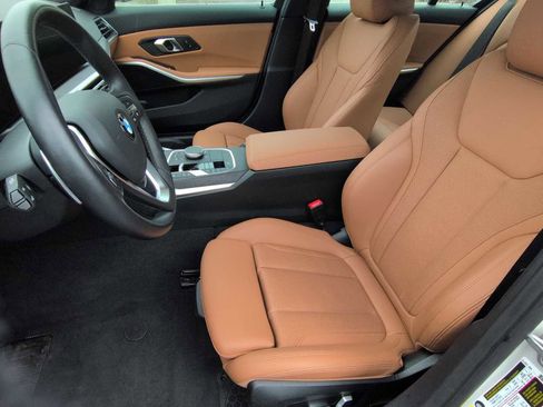 Used 2024 BMW 330i xDrive Sedan w/ Convenience Package image 23