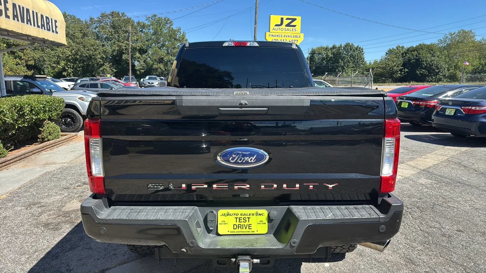 Used 2018 Ford F250 XLT w/ XLT Value Package AWD/4WD image 3