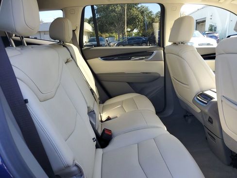 Certified 2023 Cadillac XT6 Premium Luxury image 22