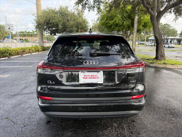 Used 2024 Audi Q4 e-tron Premium w/ Convenience Package AWD/4WD image 3