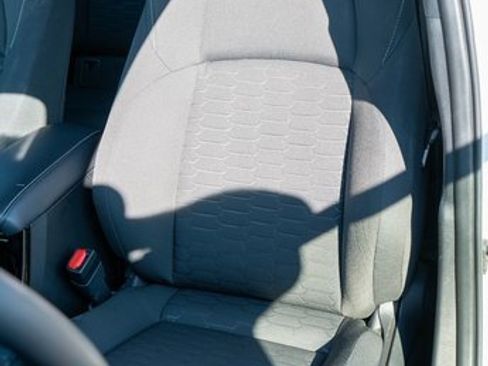 Used 2022 Toyota Corolla SE w/ SE Preferred Package image 13