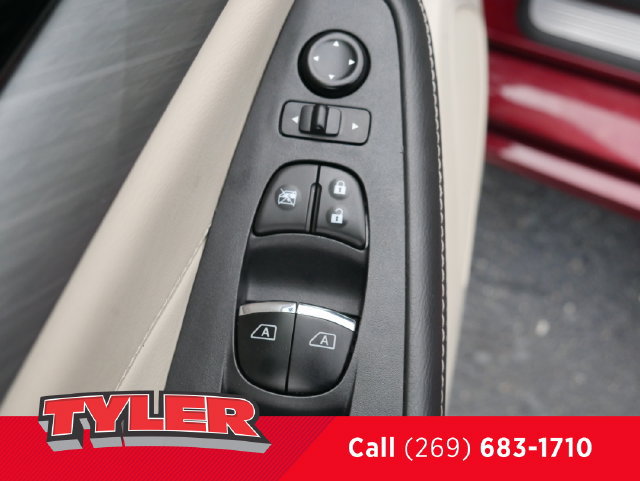 Used 2016 Nissan Maxima 3.5 SL w/ Interior Lighting Package FWD image 21
