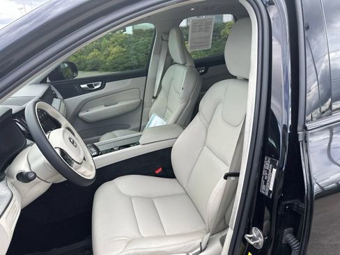 Used 2025 Volvo XC60 T8 Plus w/ Protection Package Premier AWD/4WD image 18