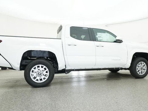 New 2025 Toyota Tacoma SR5 image 23