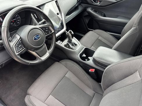 Used 2023 Subaru Outback Premium w/ Popular Package #1 AWD/4WD image 4