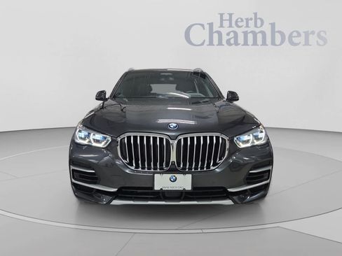 Used 2023 BMW X5 xDrive45e w/ Executive Package AWD/4WD image 2