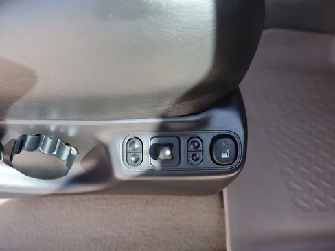 Used 2005 Ford Excursion Eddie Bauer image 44