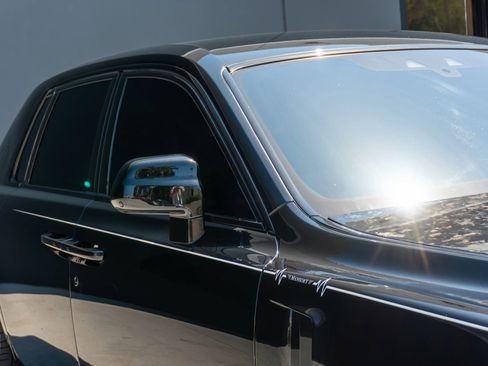 Used 2024 Rolls-Royce Phantom Sedan w/ The Phantom Package RWD image 38