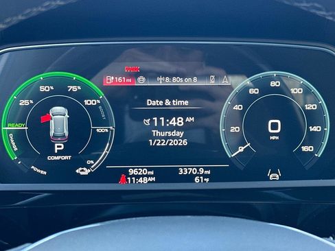 Used 2024 Audi Q8 e-tron Prestige image 24