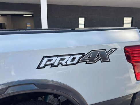 Used 2019 Nissan Titan PRO-4X w/ Pro-4x Convenience Package image 37