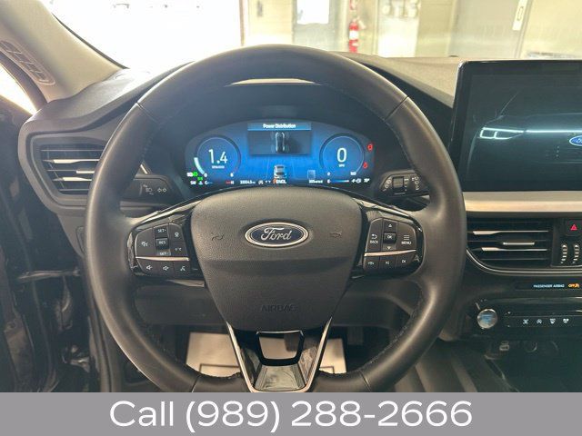 Used 2025 Ford Escape Platinum AWD/4WD image 13