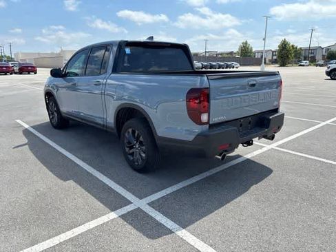 Certified 2024 Honda Ridgeline Sport image 3