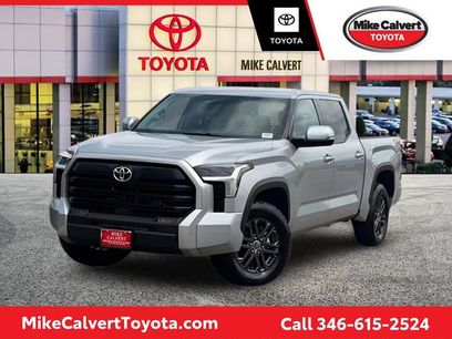 Used 2023 Toyota Tundra SR5 w/ SR5 Convenience Package