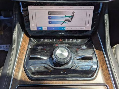 Used 2023 Jeep Grand Wagoneer L Series II w/ Flexible Seating Group AWD/4WD image 11