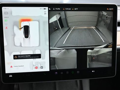 Used 2022 Tesla Model Y Long Range image 21