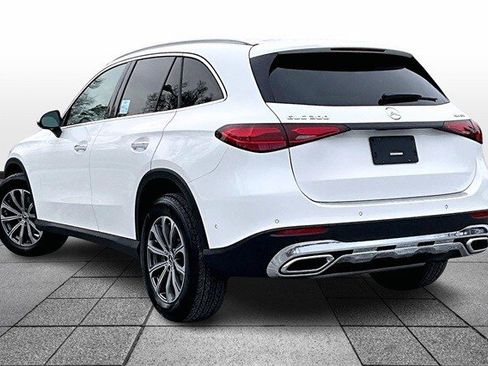 Certified 2025 Mercedes-Benz GLC 300 4MATIC image 5
