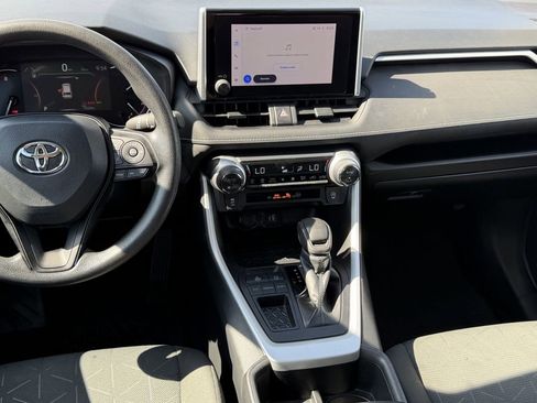 Used 2024 Toyota RAV4 XLE FWD image 17