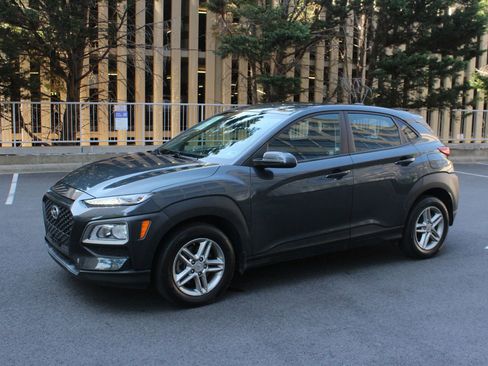 Used 2017 Hyundai Santa Fe Sport FWD image 12