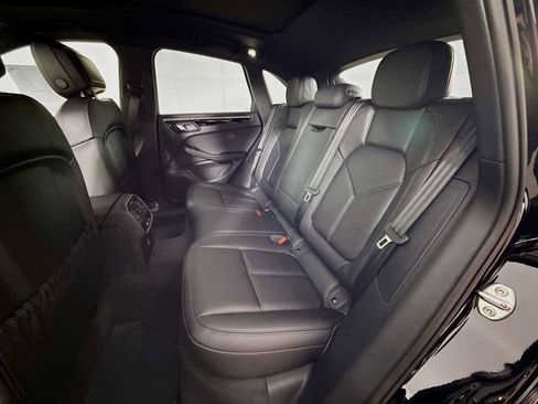 New 2025 Porsche Macan image 17