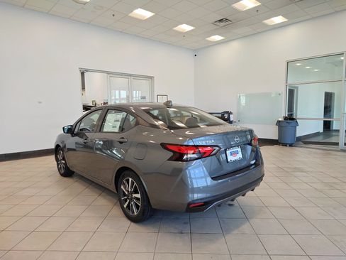New 2025 Nissan Versa SV w/ Trunk Package FWD image 5