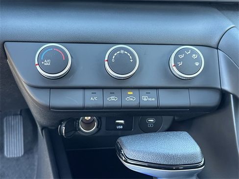 New 2026 Hyundai Elantra SE image 30