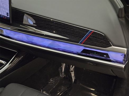 Used 2025 BMW 760i xDrive 760i xDrive image 29