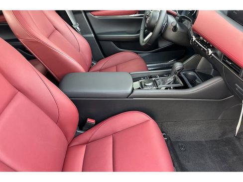 New 2026 MAZDA MAZDA3 Hatchback w/Premium Plus Pkg AWD/4WD image 13