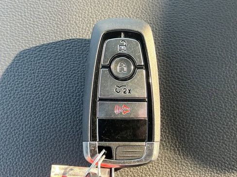 New 2025 Ford F150 Lightning XLT image 21