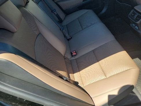 Used 2024 Lexus ES 300h w/ Premium Package FWD image 8