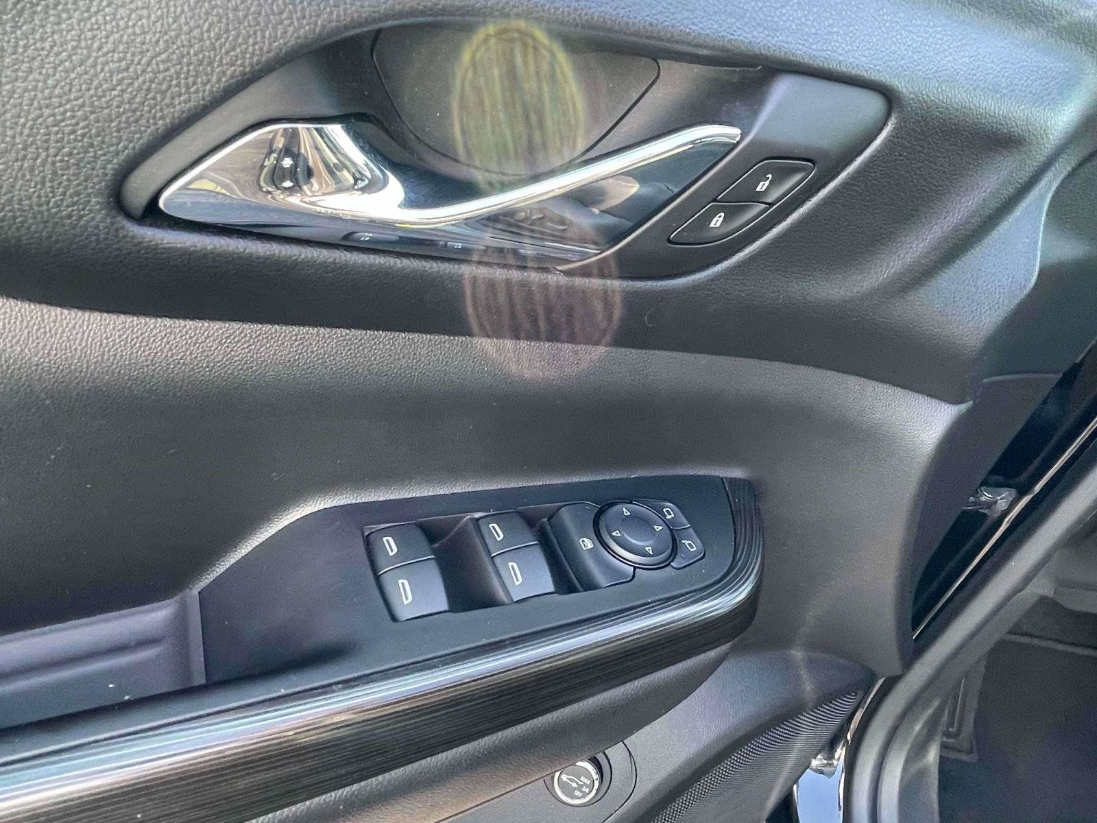 Used 2017 GMC Acadia SLT FWD image 11