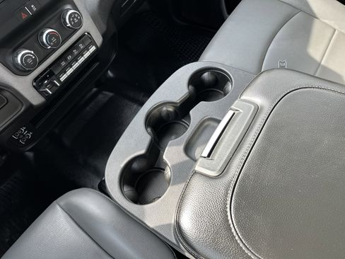 Used 2024 RAM 3500 Tradesman w/ Chrome Appearance Group image 28